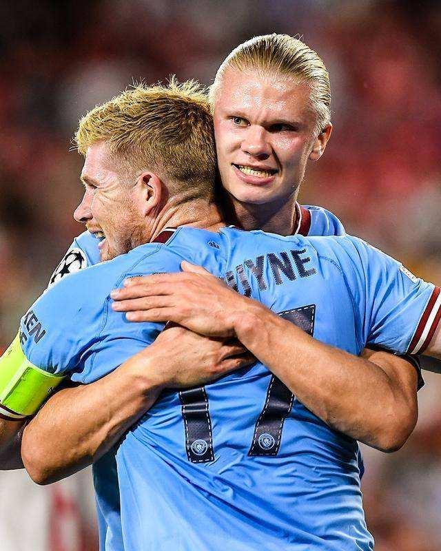 首发出战阿尔巴尼亚，22岁夸安萨英格兰成年队首秀（22岁夸安萨迎英格兰成年队处子秀，首发对阵阿尔巴尼亚）