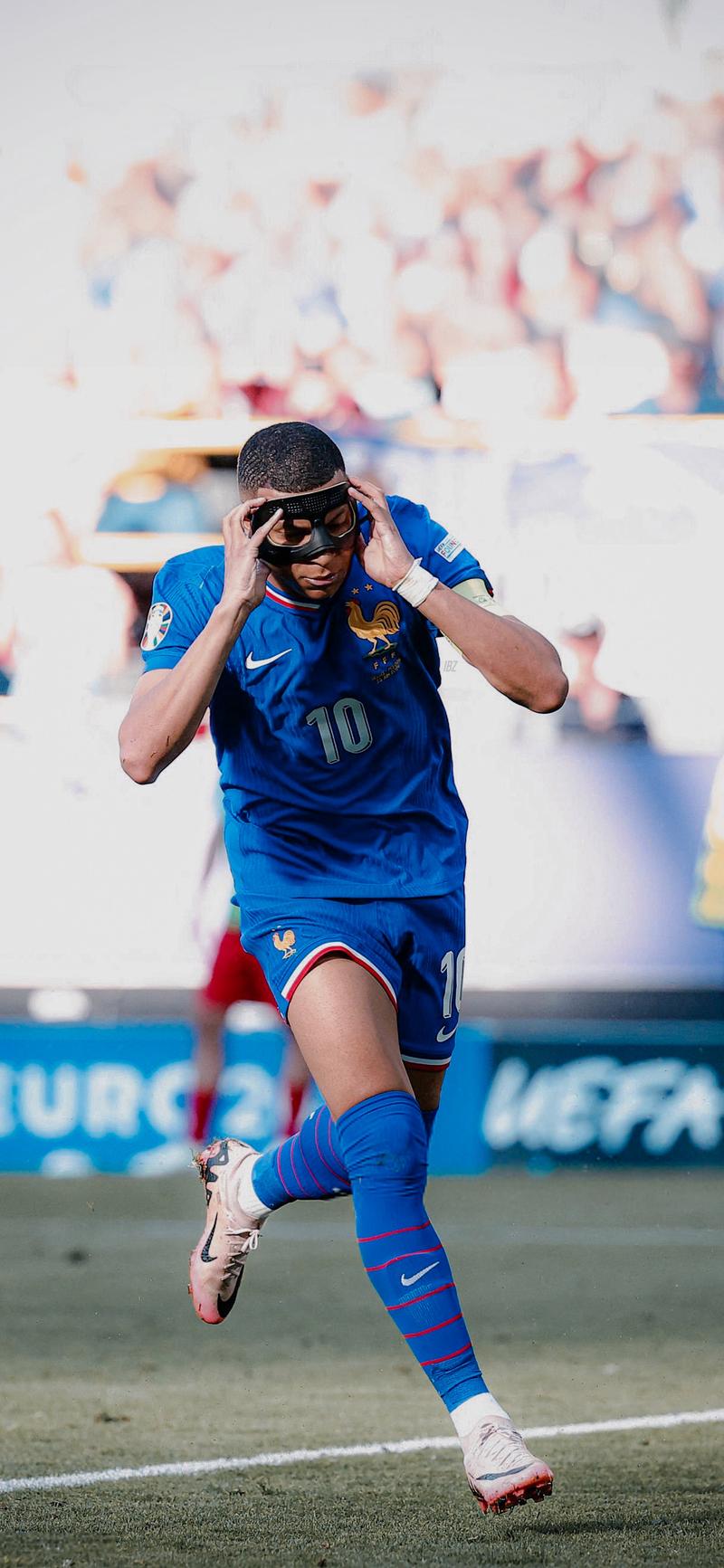 教练犹豫的 2 秒，葬送了一切（教练的两秒迟疑，断送胜局）