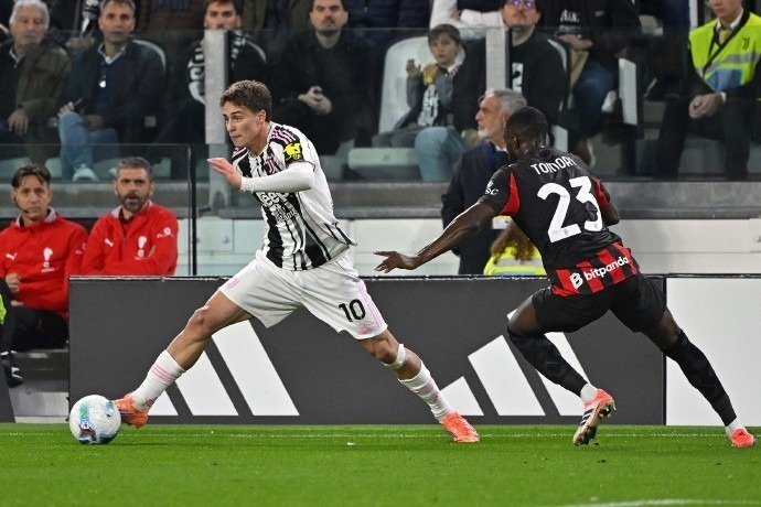 皮耶罗：尤文存在环境问题，心态轻松的球员来这之后都变沉重（皮耶罗：尤文环境不佳，原本轻松的球员来后也会变得沉重）