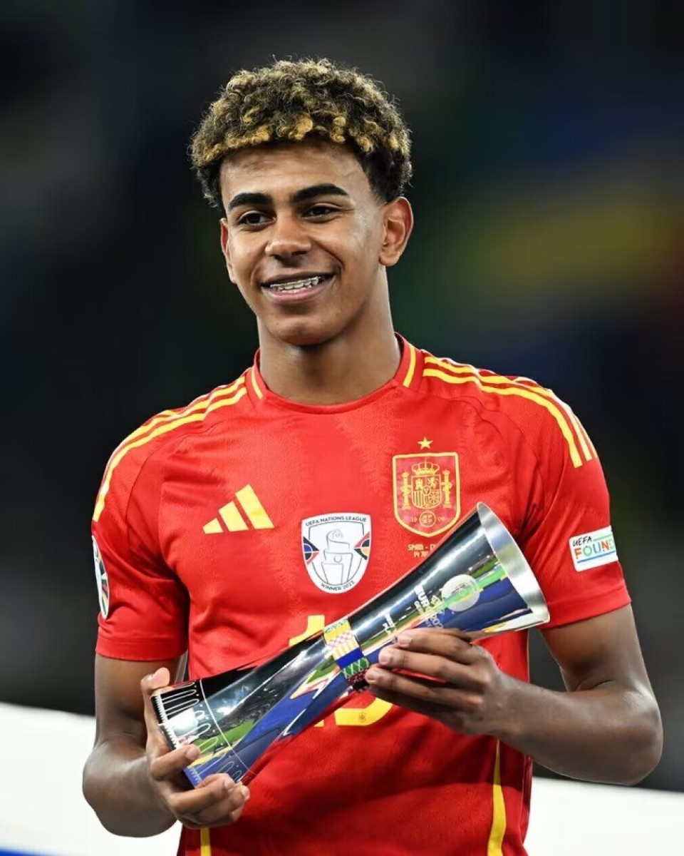 西媒：维尼修斯6场欧冠451分钟0进球，连续11场陷球荒（西媒：维尼修斯欧冠6战451分钟仍无进球，连续11场哑火）