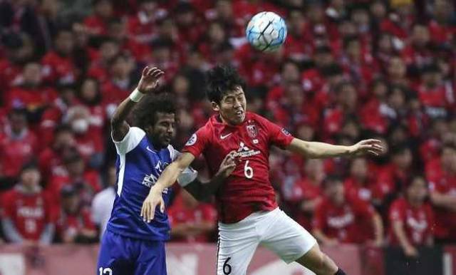 真正意义上的倒钩之王。很多其他球员所谓的倒钩其实...（真正的倒钩之王：别再把那些动作当倒钩）