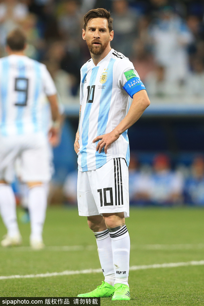 13胜4平，那不勒斯自1987年以来首次全年意甲主场保持不败（那不勒斯本年度意甲主场13胜4平，1987年来首次实现全年不败）