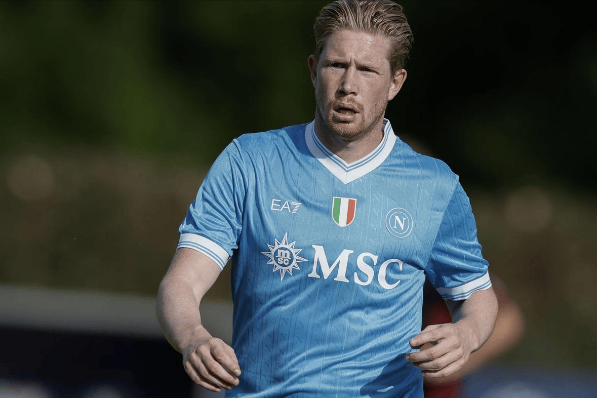 电讯报：穆阿尼佩戴定制面具参加训练，出战阿森纳成疑（电讯报：穆阿尼戴特制面罩参加训练，能否出战阿森纳成疑）