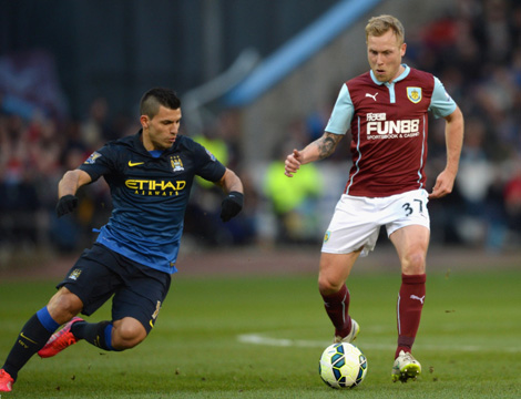 意甲第12轮裁判安排：西蒙尼-索扎执法米兰德比（意甲第12轮裁判出炉：西蒙尼-索扎将执法米兰德比）